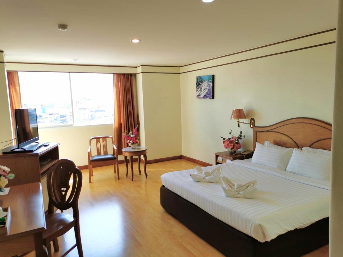 Morakot Twin Chumphon Exterior foto