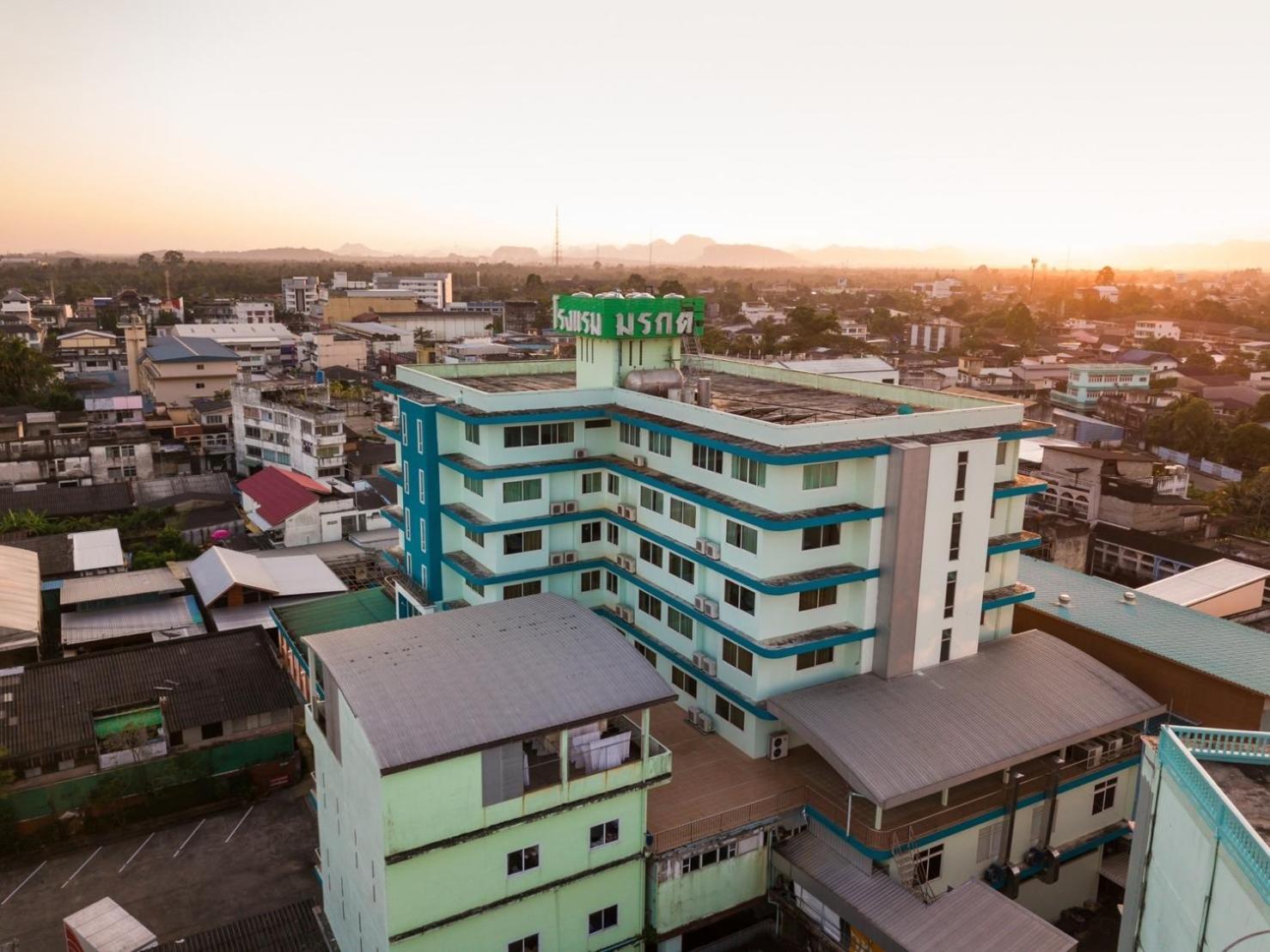 Morakot Twin Chumphon Exterior foto