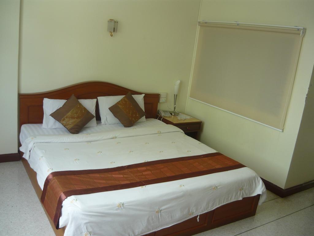 Morakot Twin Chumphon Exterior foto