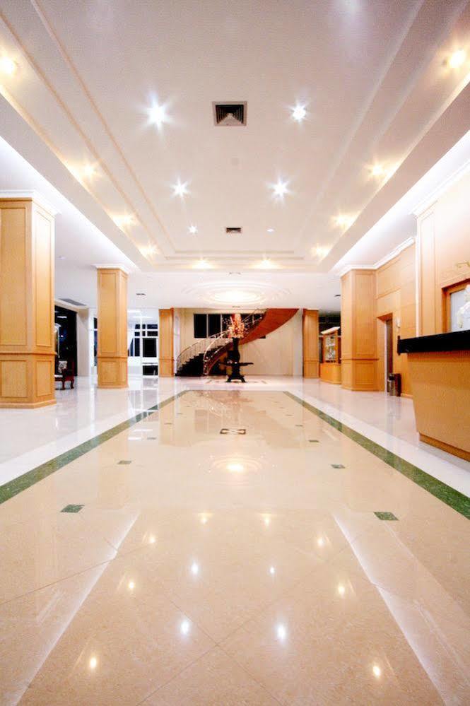 Morakot Twin Chumphon Exterior foto